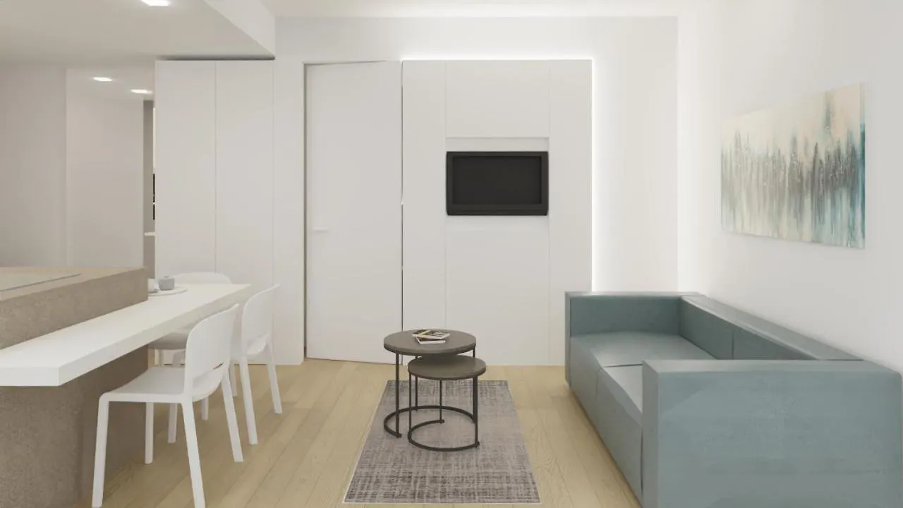 Hotel & Aparthotel Carinthia S 리도 디 예솔로