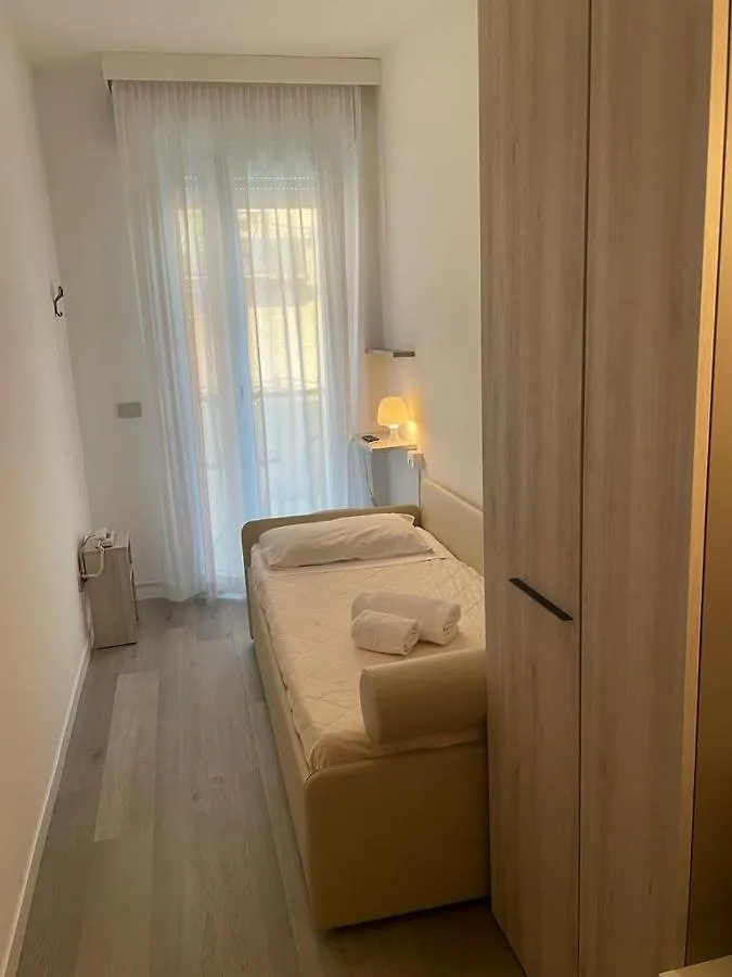 Hotel & Aparthotel Carinthia S 리도 디 예솔로