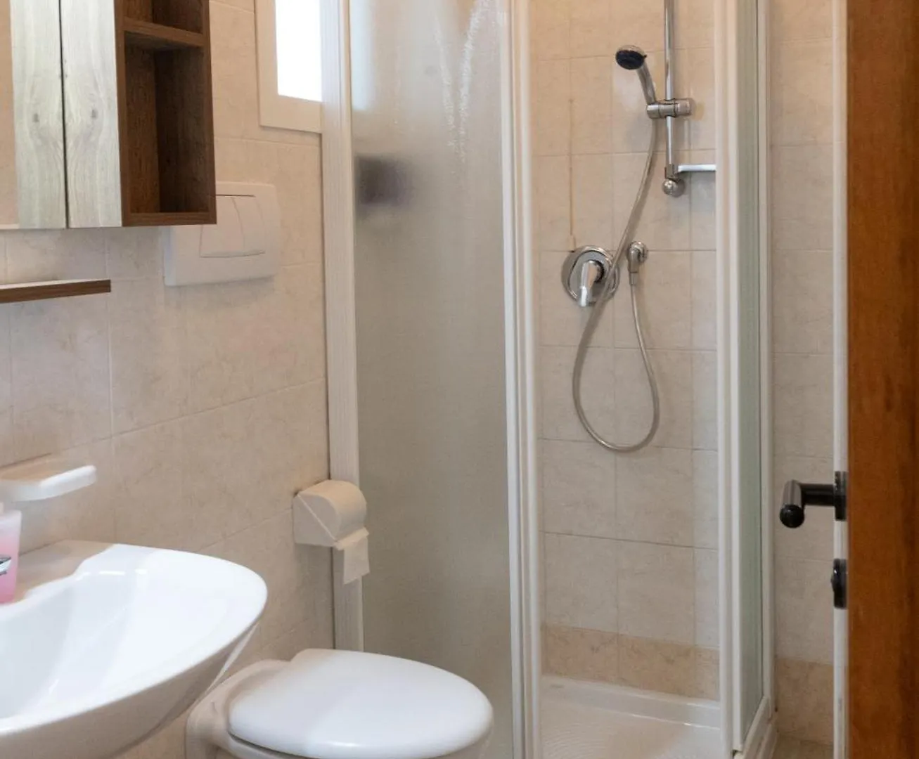 Hotel & Aparthotel Carinthia S 리도 디 예솔로