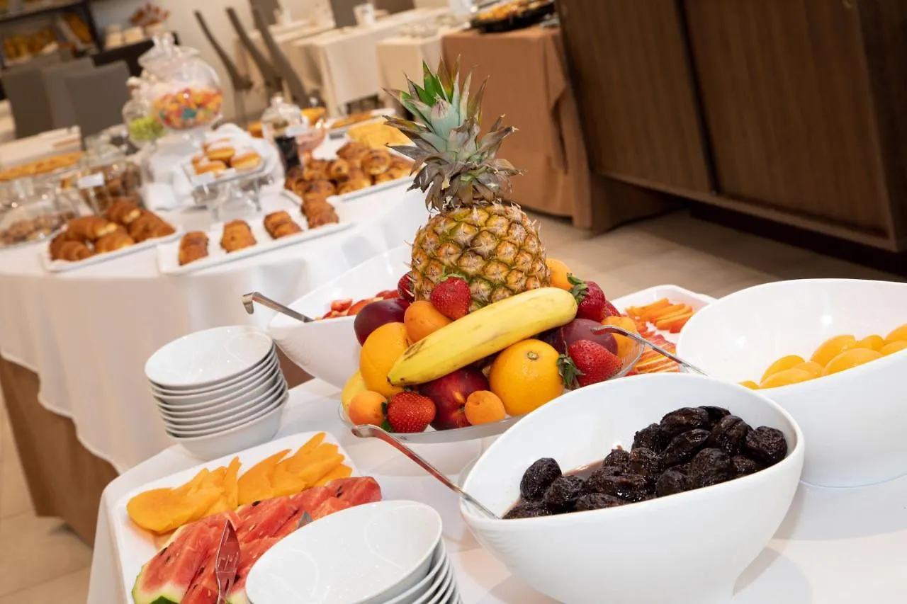 Hotel Carinthia Lido di Jesolo 3*,